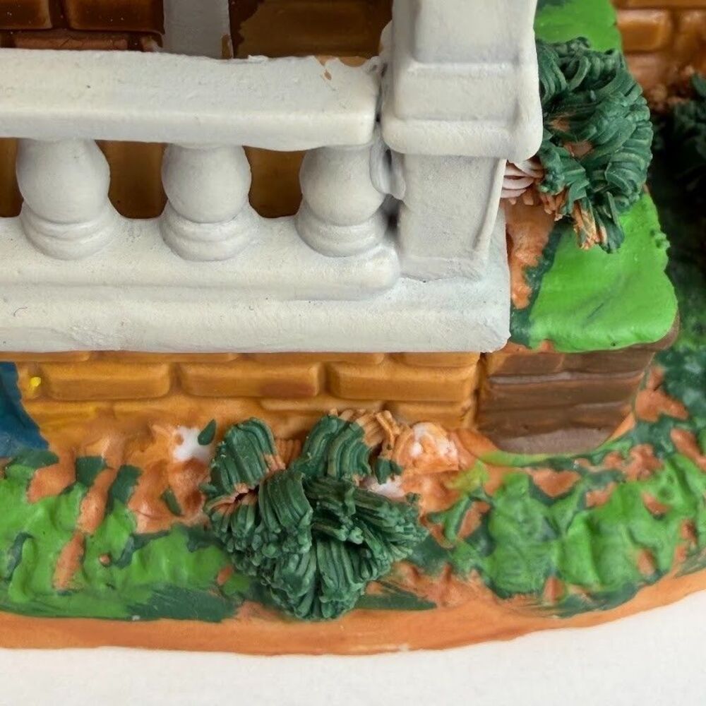 Lemax Christmas Village 2010 Plymouth Corners "Evans Residence" Lighted Building - Picture 12 of 16